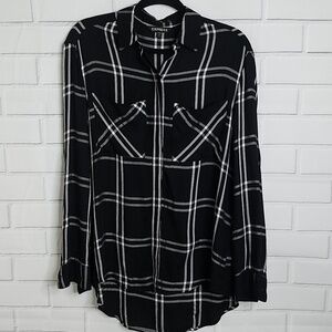 EXPRESS | BUTTON DOWN